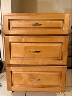 Cabinet 3 drawer