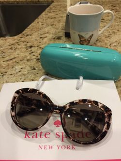 Brand new Kate spade sunglasses with case