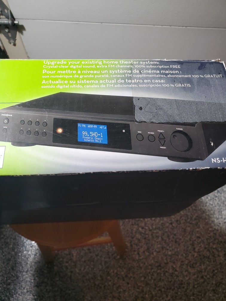HD Radio Tuner Receiver Insignia