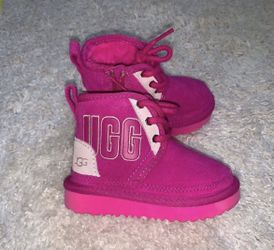 Baby Uggs 6c 