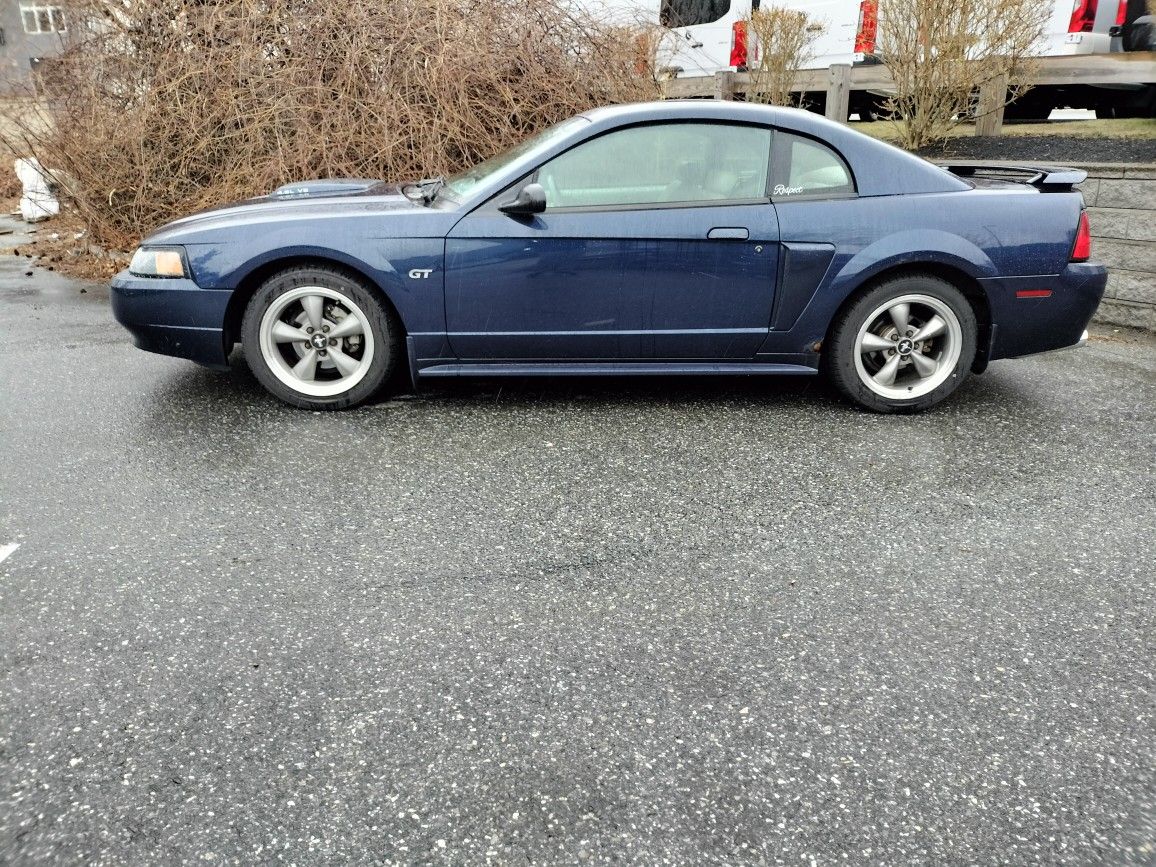 2001 Ford Mustang