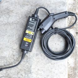 Brand New Genuine OEM GM Chevy Volt Bolt Spark Electric Vehicle EV Charger Charging Cable