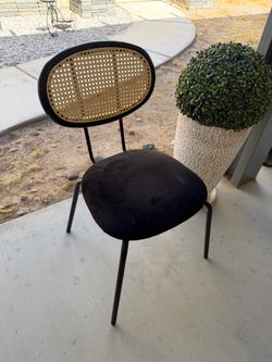 Set of 4 Chairs