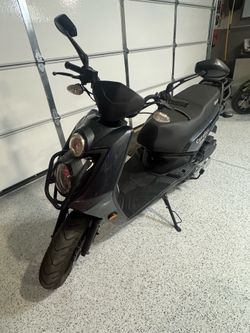 Gas scooter BMS Cavalier 150 LX  55+mph