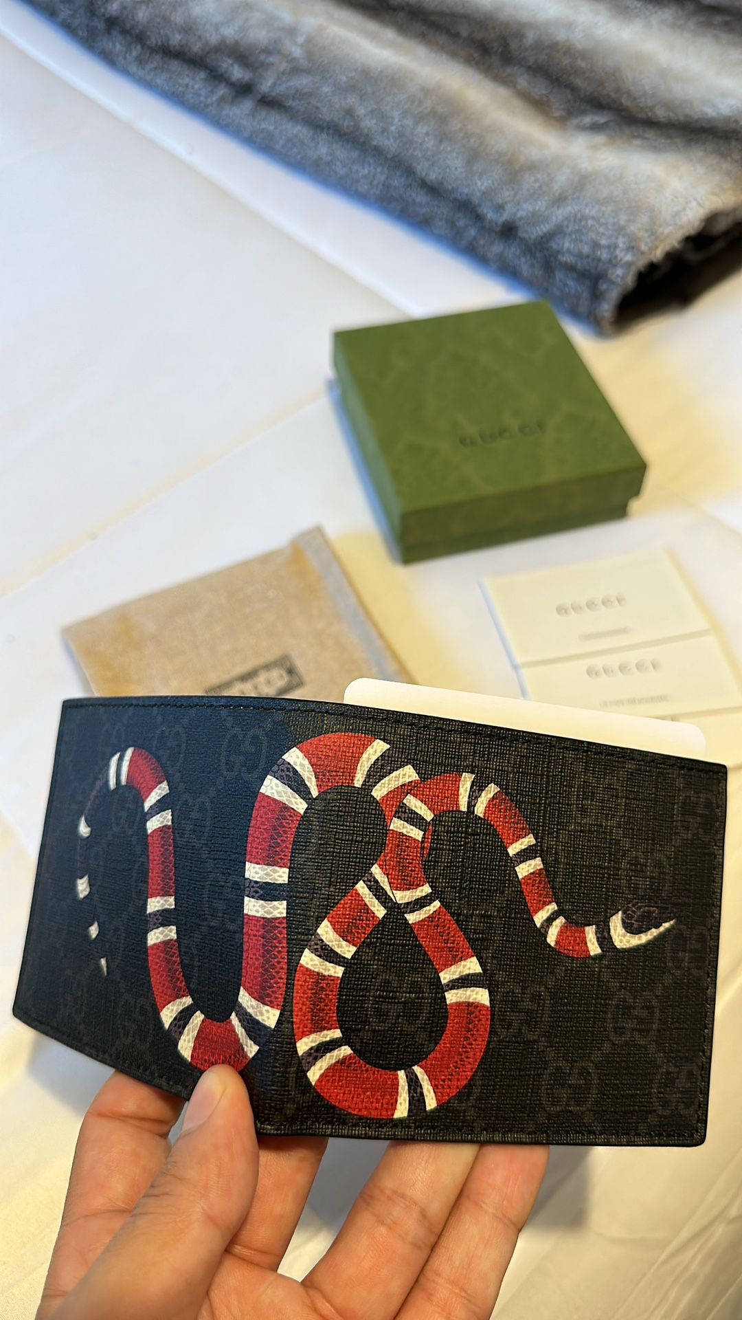 Gucci kingsnake Supreme Wallet AUTHENTIC