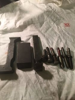Bucking bars and rivet heads ( Aviation tools)