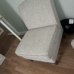 2 Chairs