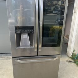 LG Estudio Refrigerado Like New  New Conmperessor 