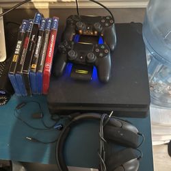 PlayStation 4 With Games