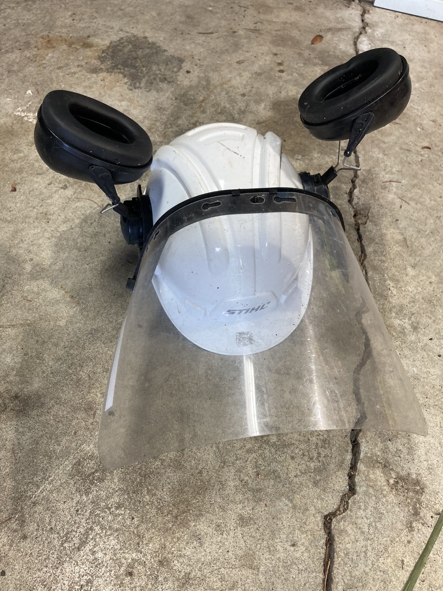 Stihl Hard Hat And Muffs