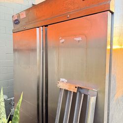 2 Doors Freezer 