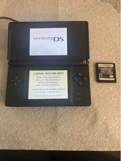 Nintendo ds lite and pokemon black v2