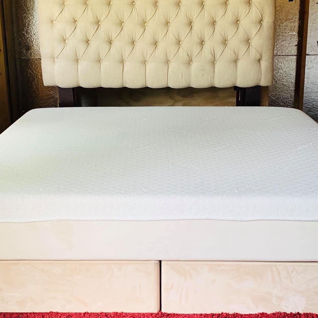 USED KING SIZE TEMPER PEDIC MEMORY FOAM COOL GEL MATTRESS WITH BOX SPRING DELIVERY 🚚 AVAILABLE 
