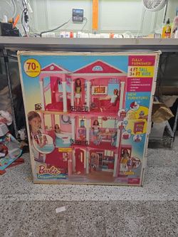2013-2014 Discontinued Barbie Dream house New Damaged Box