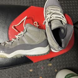 Nike Dunks Jordan’s  Size 3y 