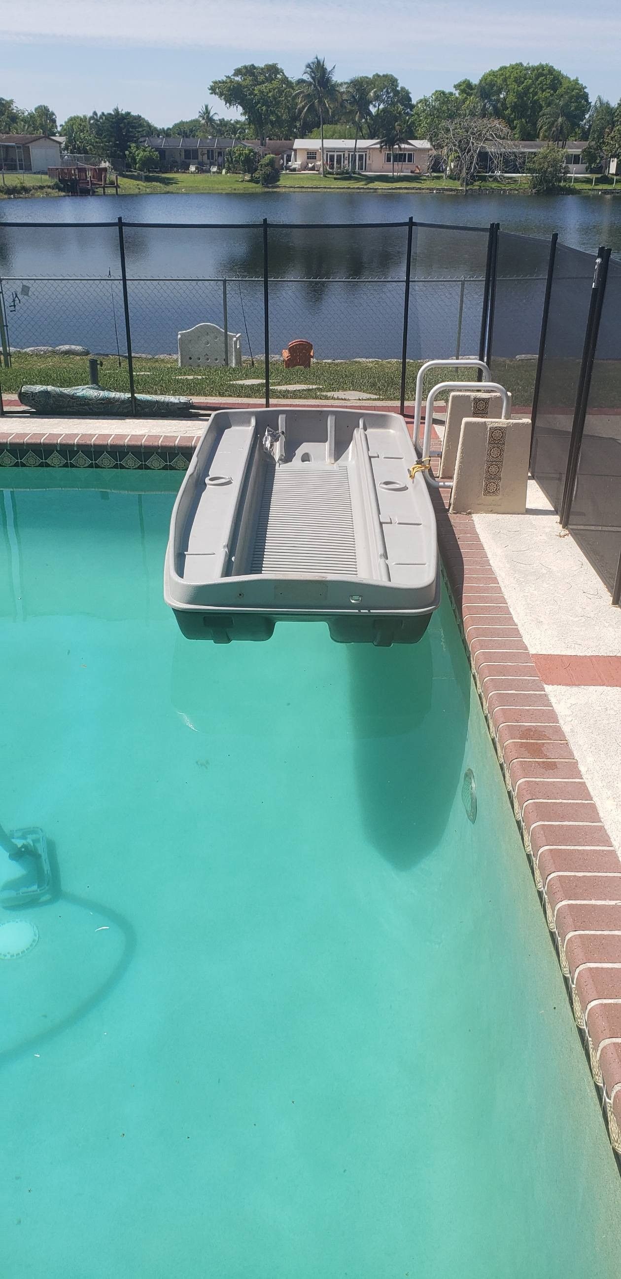 10ft Pond prowler jon john boat minn kota trolling motor 40lb fishing