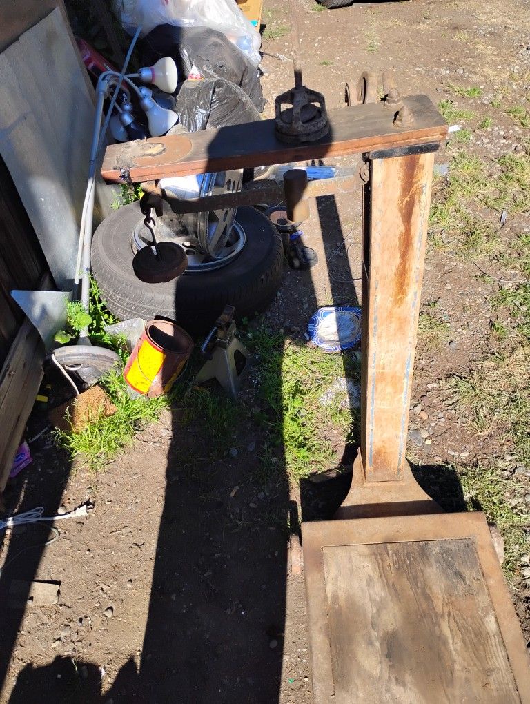 Antique Scale