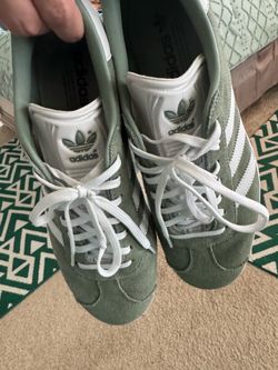 Adidas Shoes Size 10 $40