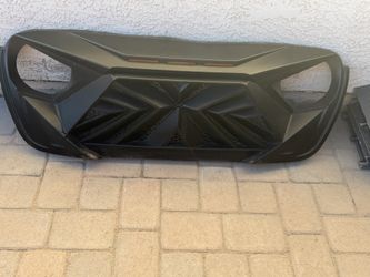 Jeep Fenders & front Grill 