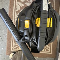 DEWALT DXVO8S 8 Gallon Wet/Dry Vacuum, 4 Peak HP Shop Vacuum, Stainless Steel Tank, Silver