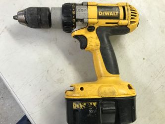 Dewalt DW987 hammerdrill & battery.
