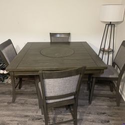 Dining Table Good Condition 