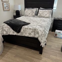 Queen Size Bed Frame With Drawers