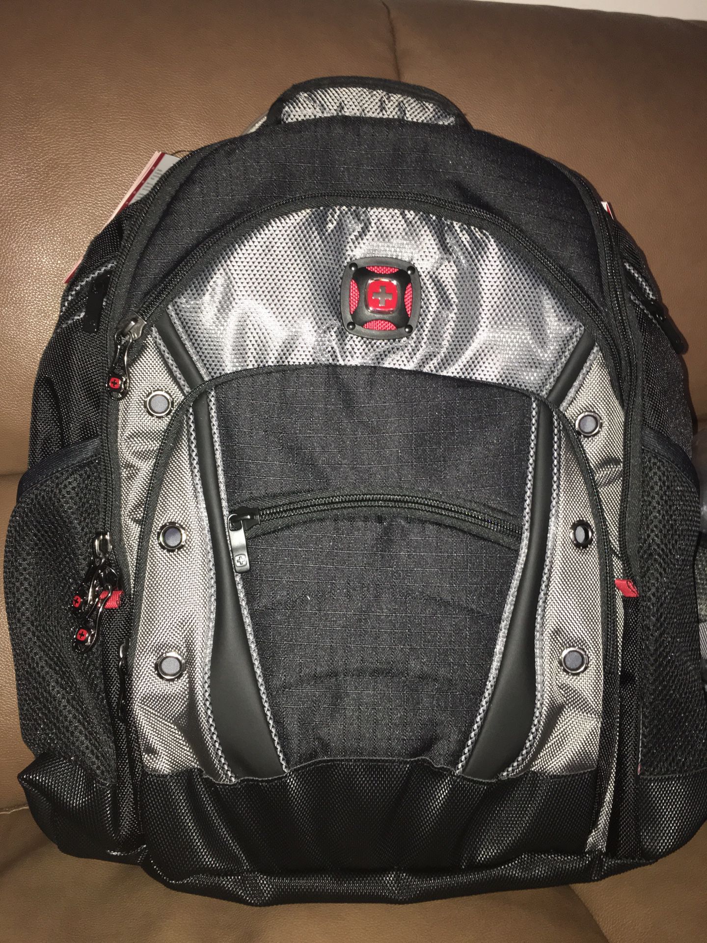16” laptop backpack with tablet pocket WENGER