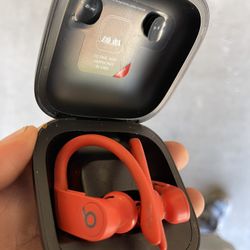 PowerBeats Pro (Lava Red)