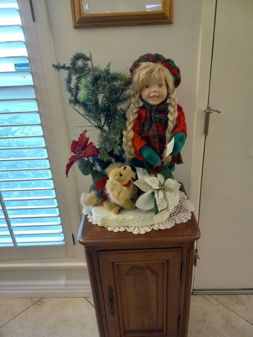 Vintage Beautiful Christmas Girl