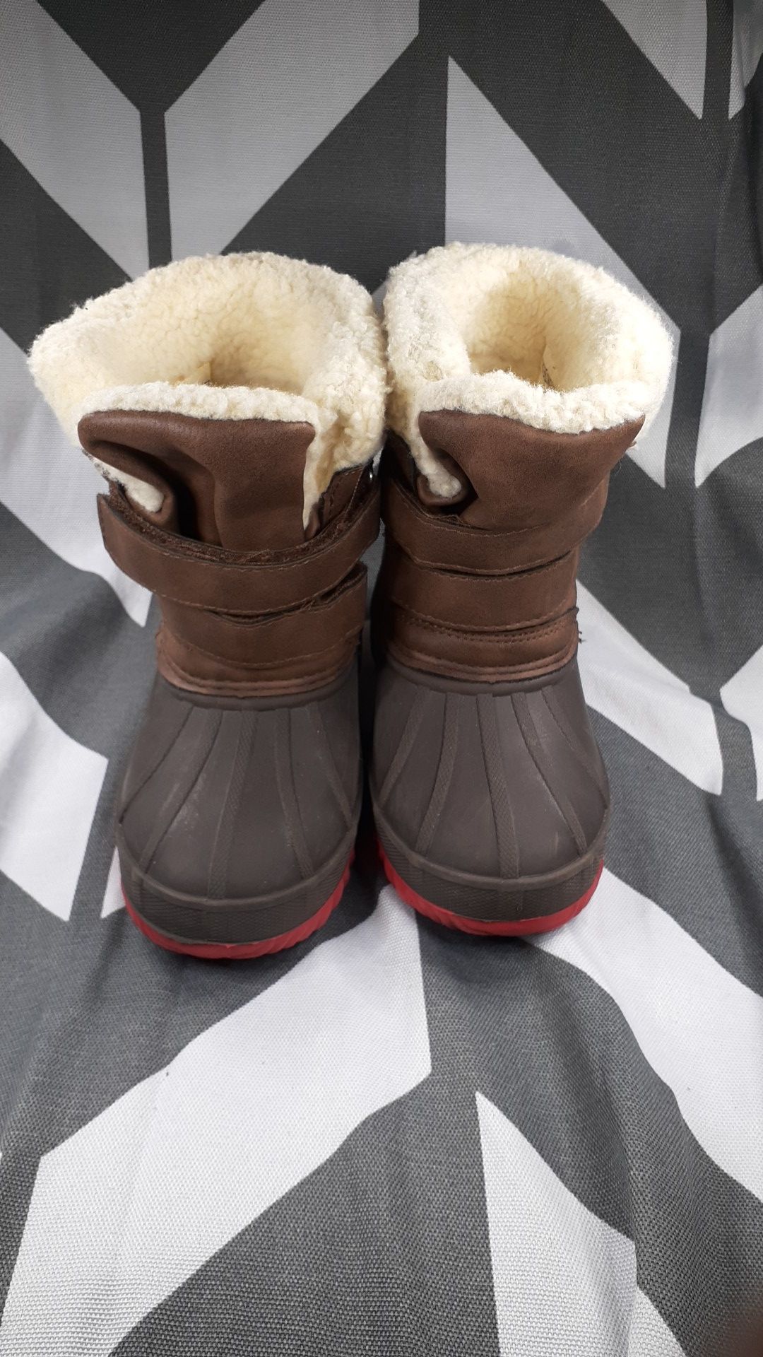 Kids warm waterproof snow boots boys size 6 shipping available