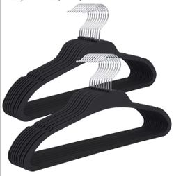 Rubber Coated Hangers 50 Pack, Non-Slip Clothes Hangers with Rustproof Hooks