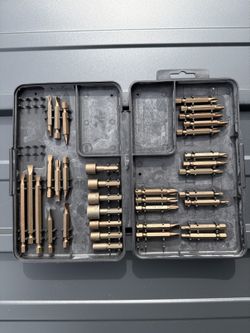 Craftsman 40-Pc Screwdriver Bit Set w/ Case