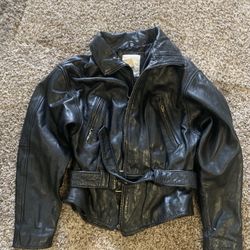 Women M leather jacket