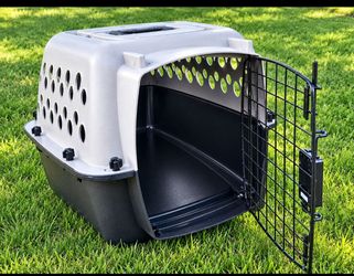 Hard-Shell Pet Travel Carrier Crate