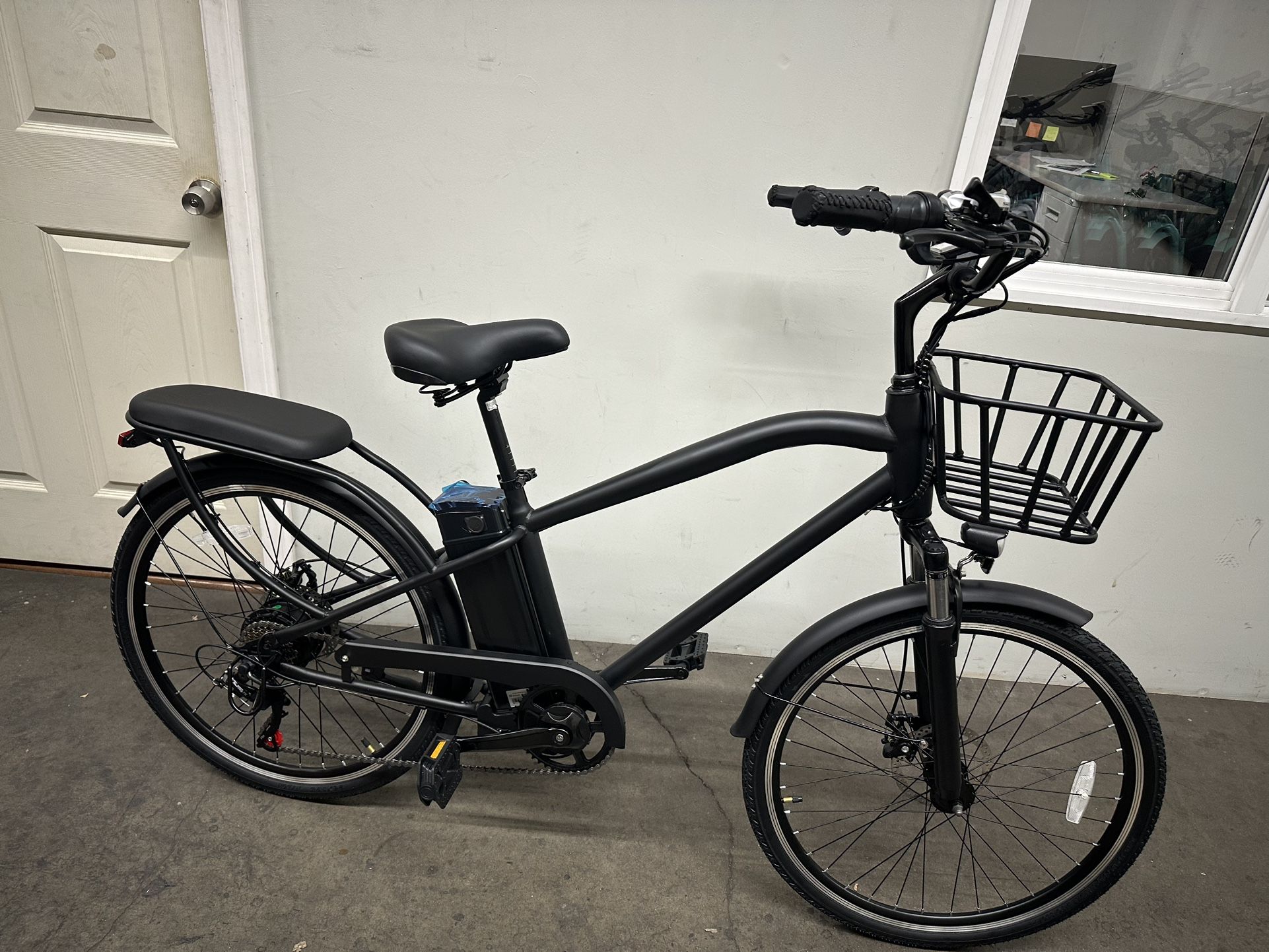 Brand New Electric Bicycles, Tricycles, & Scooters For Sale! $450~$1299