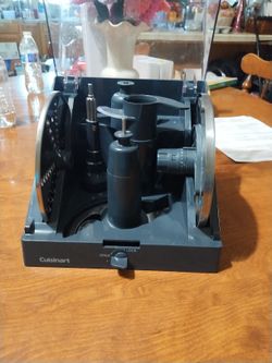 7 attachments Cousinart with Case.