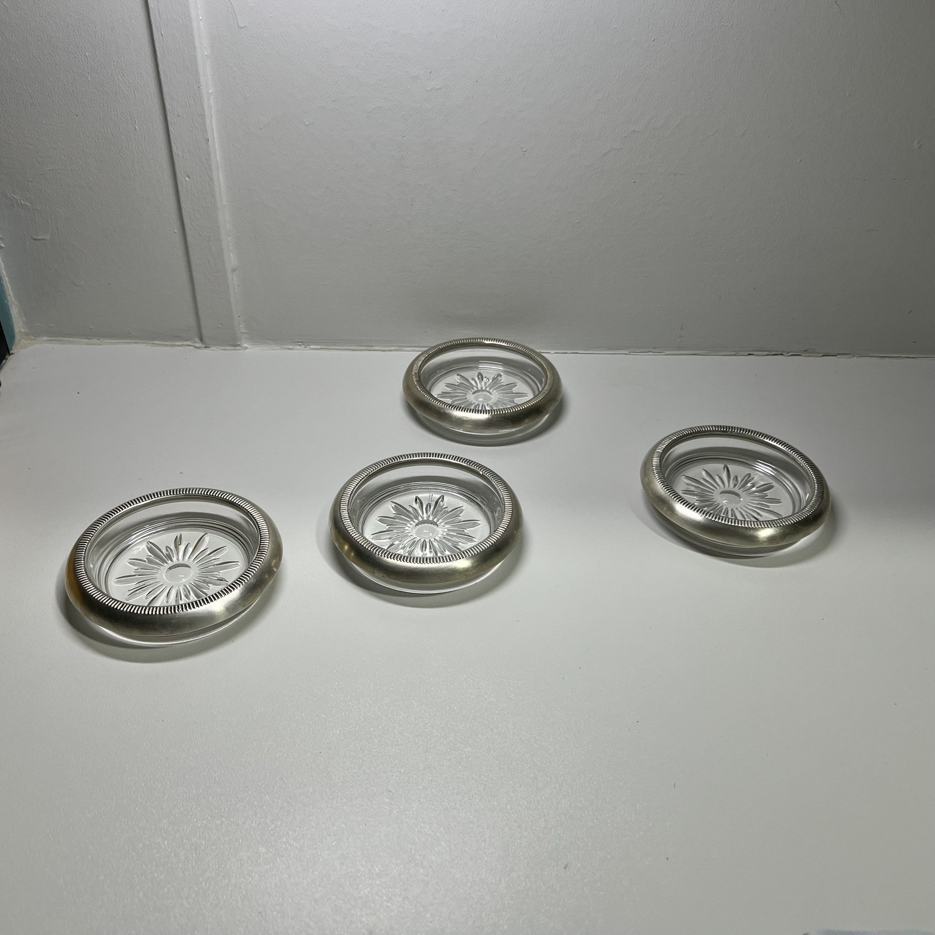 Crow sterling Set of 4 Vintage Crown Sterling Silver Rimmed Coasters Starburst Glass Pattern