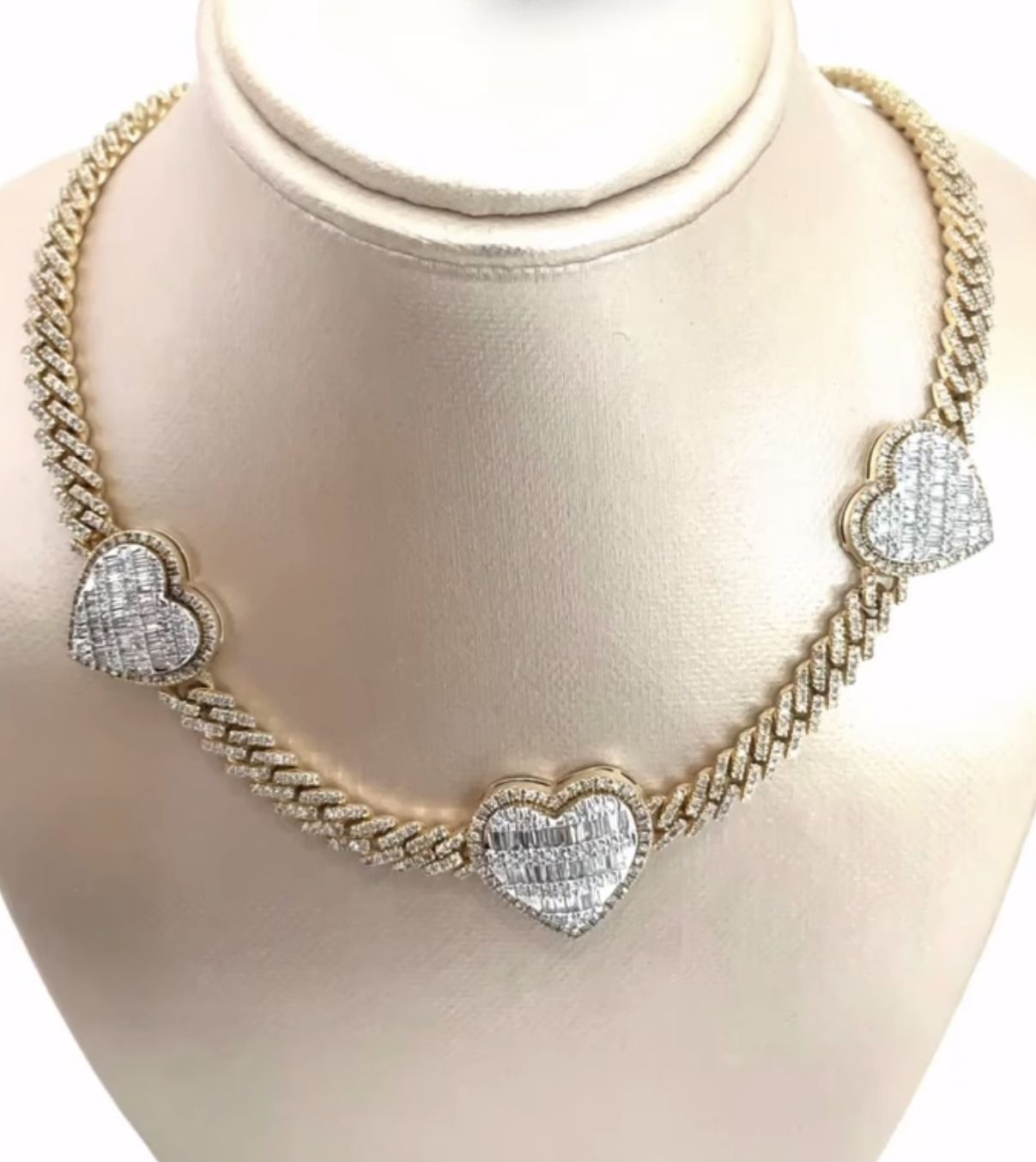 10k Diamond Heart Cuban