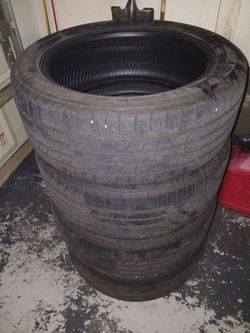Set of 4 Used Car Tires