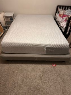Mattress and bed