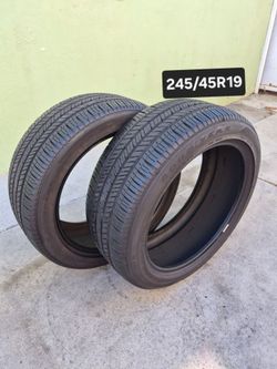 245/45R19