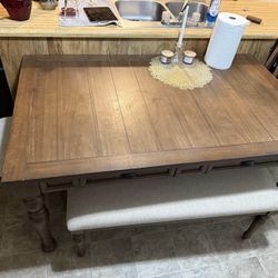 Farmhouse Dinning Table 