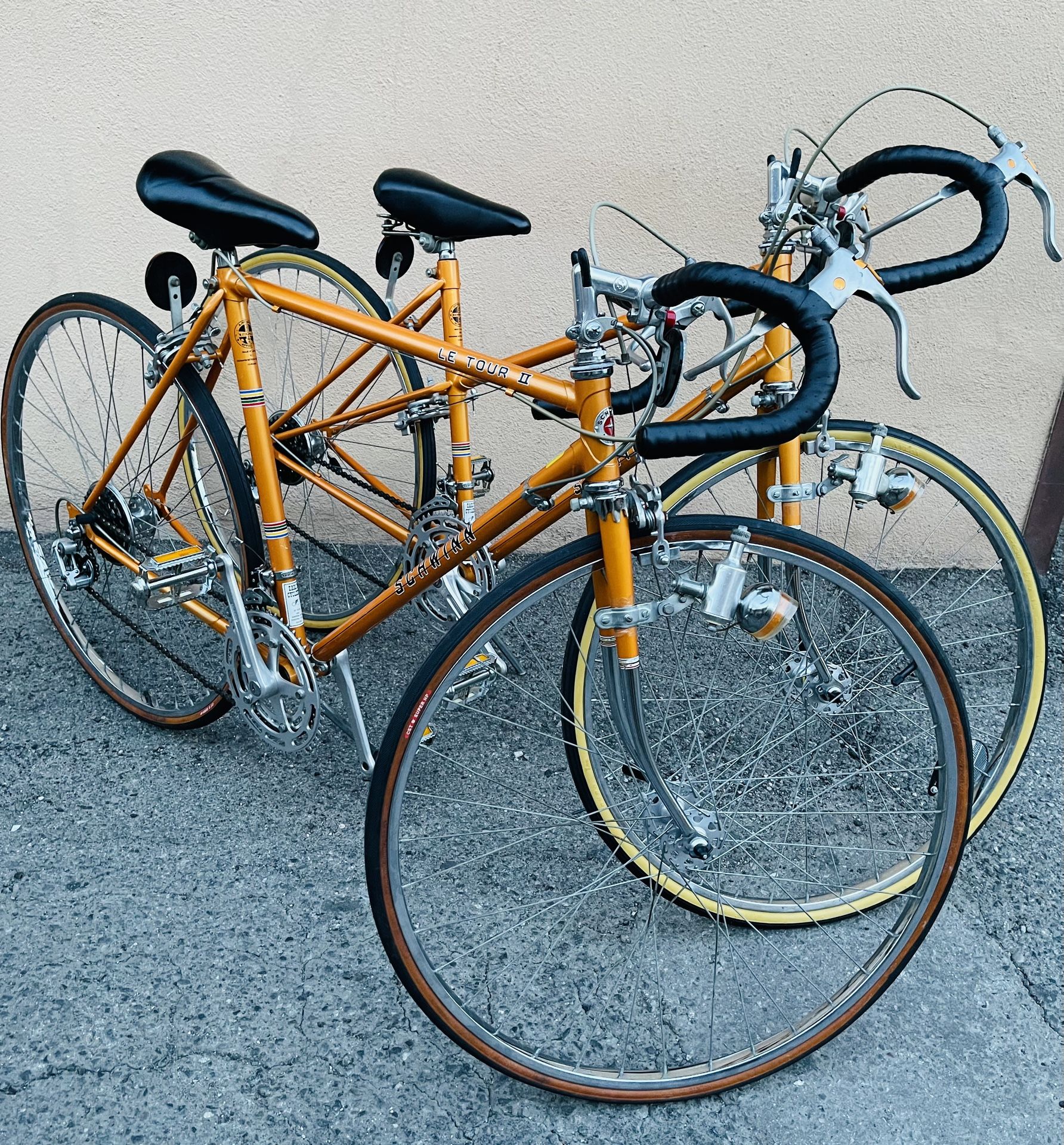 VINTAGE SCHWINN LETOUR ll ROAD BIKES