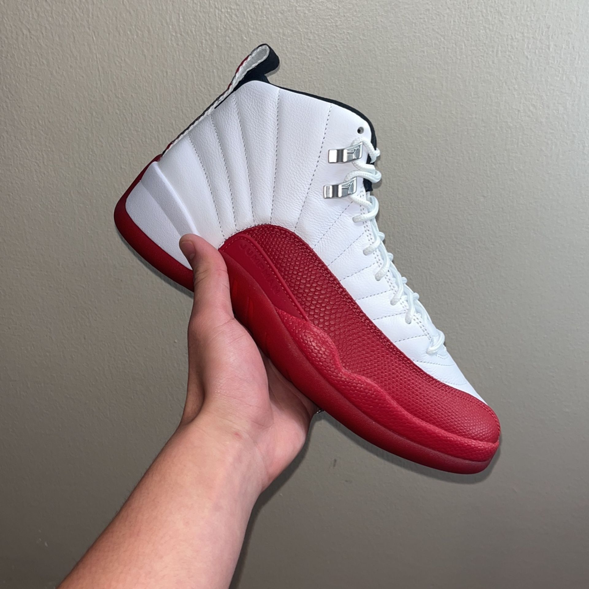 Jordan 12 Cherry Size 8.5