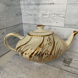 Vintage Arthur Wood Teapot 