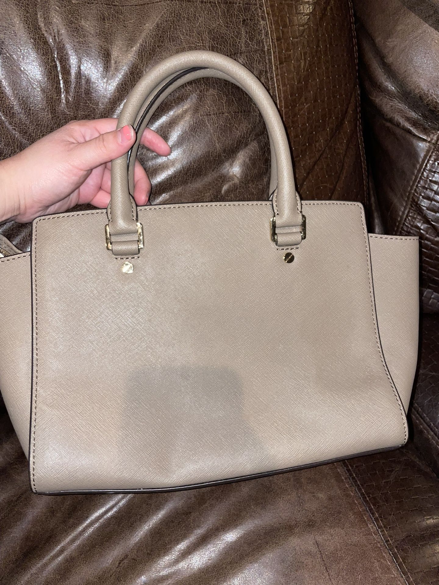 Leather CHANEL purse for Sale in Garden Grove, CA - OfferUp