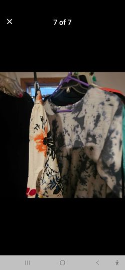 Size 1X womans clothes qty 18