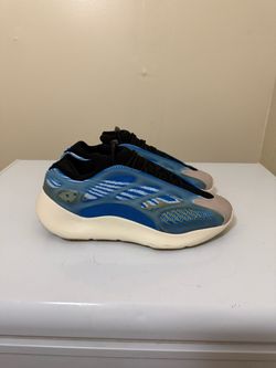 adidas Yeezy 700 V3