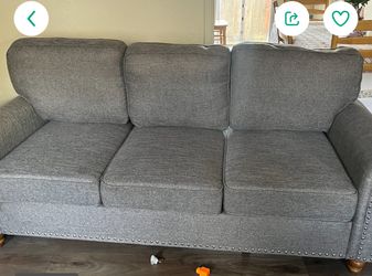 Sofá/ Couch